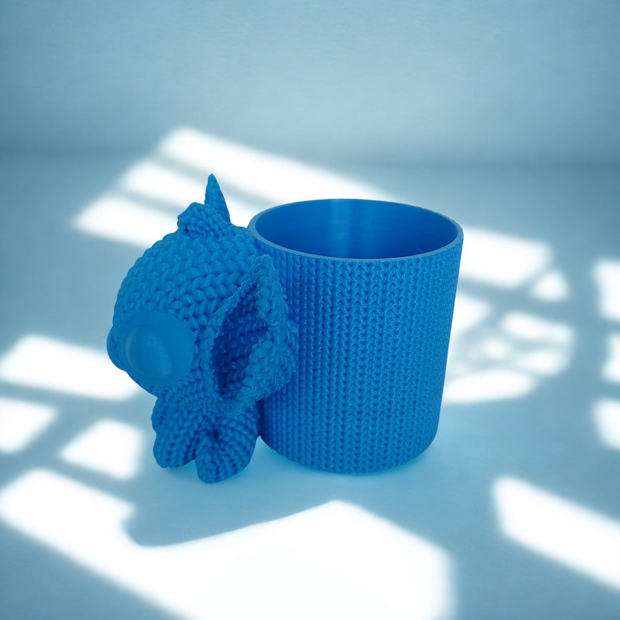 STITCH PEN HOLDER (KNITTED)